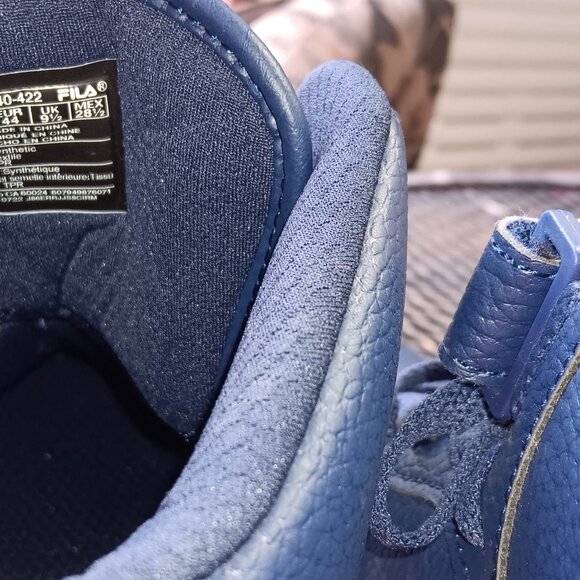 10.5 Fila High Tops Sneakers Blue Synthetic NWOT - Picture 5 of 9